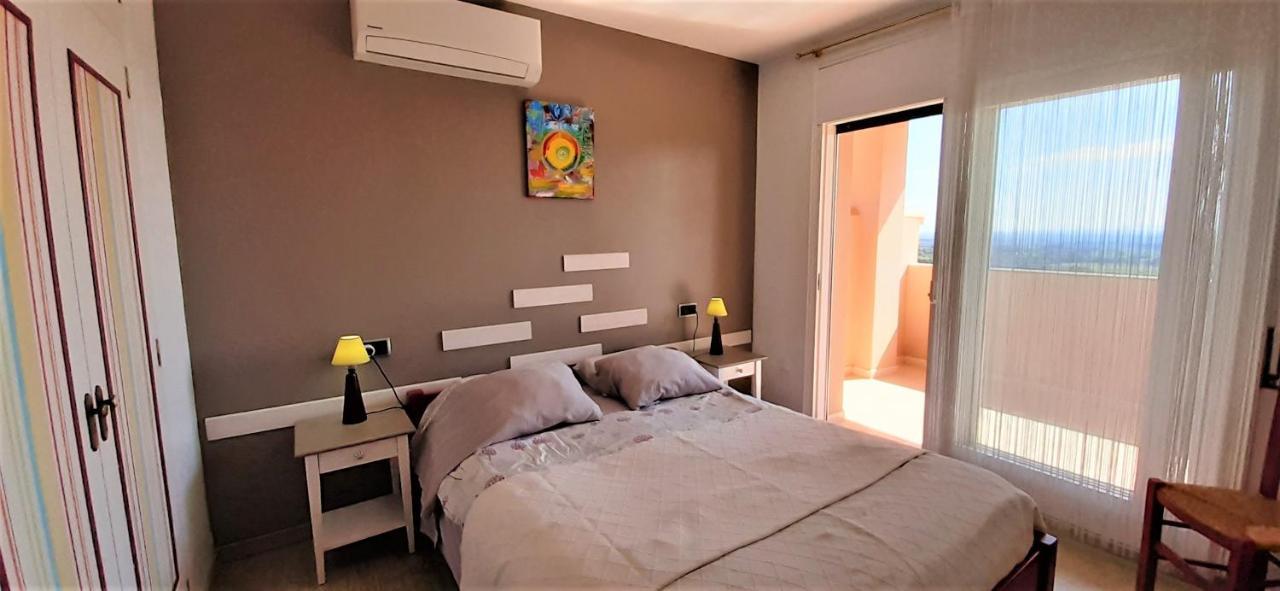 Suite & Spa Panoramic Olivars Pau Екстериор снимка